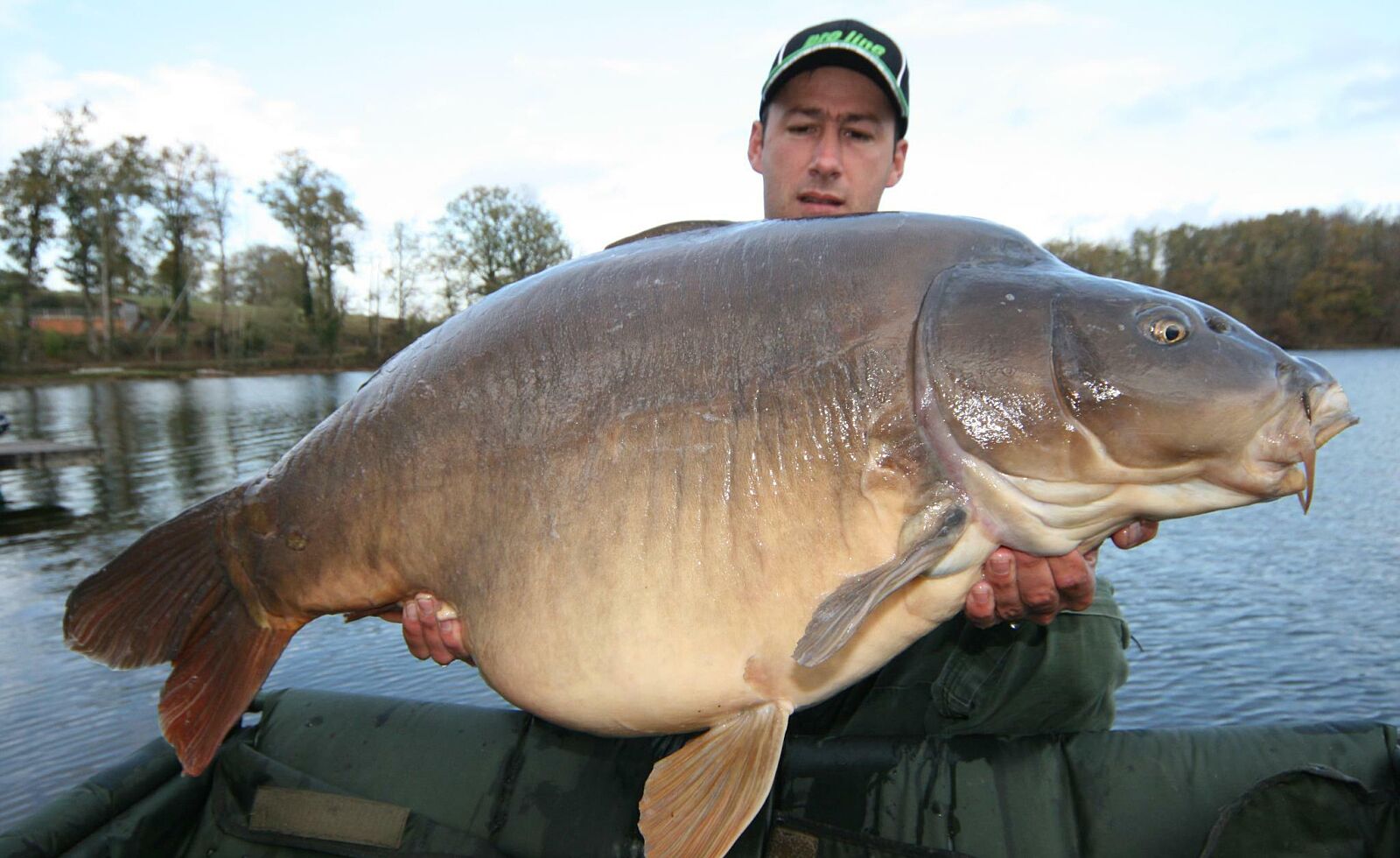 62 cavagnac lake in france