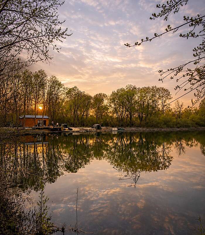 Squirrel Lake Carp fishing France