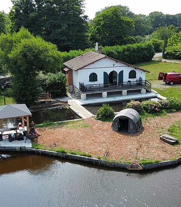 Holiday home carp fishing france Brigueuil high mill lake