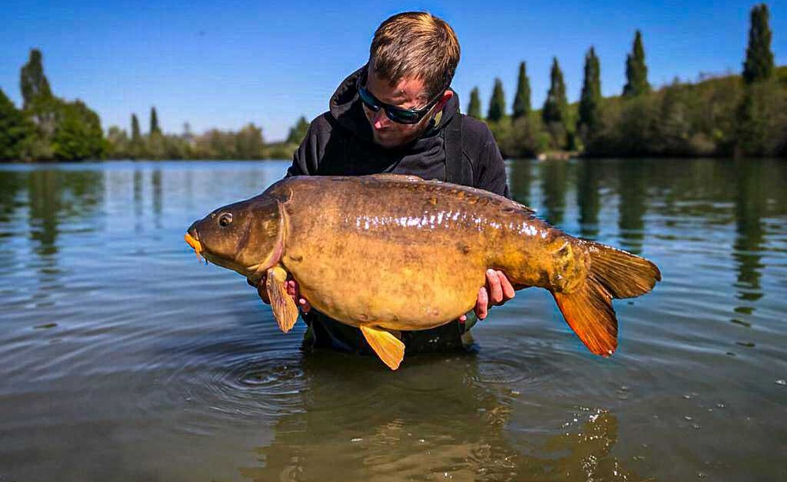 Lac de Grosley France carp fishing holidays with peace of mind