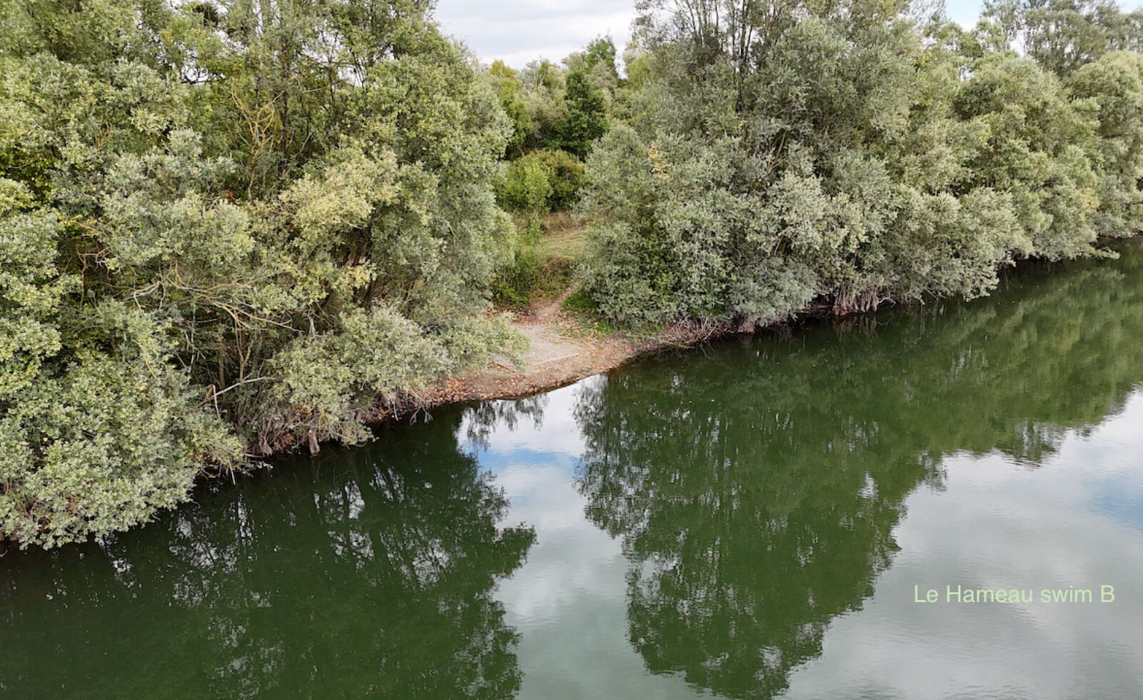 Le Hameau swim B